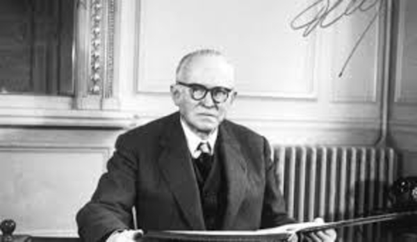 eugene-freyssinet-la-cha-de-cong-nghe-du-ung-luc 
