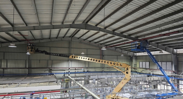 bao-tri-cong-trinh-de-phat-hien-va-xu-ly-kip-thoi-hien-tuong-an-mon-ket-cau-thep-nha-xuong 