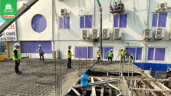 chi-phi-nhan-cong-dau-nam-co-gia-nhinh-hon-vao-thoi-diem-giua-nam-va-dau-nam 