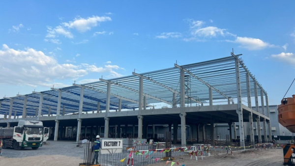 dam-thep-duoc-ung-dung-nhieu-trong-nha-xuong-hien-nay 