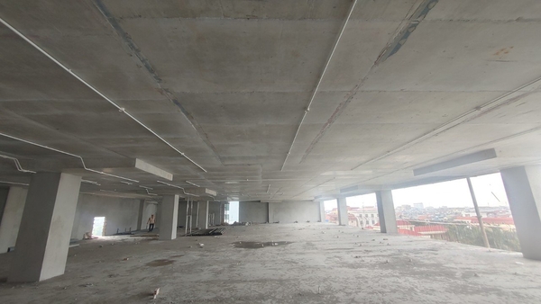 co-che-hoat-dong-cua-san-nhe-vuot-nhip-lon-giup-loai-bo-cot-giua 