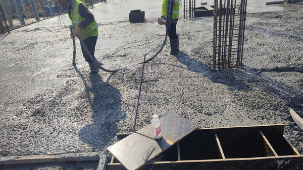 dam-ky-be-tong-de-dam-bao-san-khong-bi-ro 