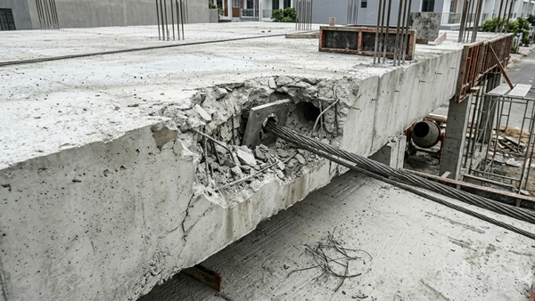 hien-tuong-dau-neo-bi-tut-vao-khi-tien-hanh-cang-cap-du-ung-luc 