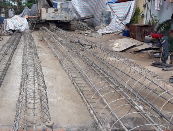 thi-cong-long-thep-trong-mong-coc-khoan-nhoi 