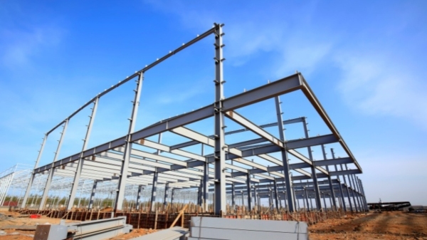 tim-hieu-thoi-gian-thi-cong-nha-xuong-thep-tien-che-hien-nay 