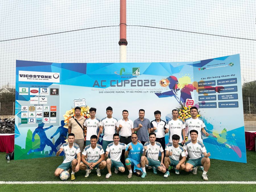 hinh-anh-vui-tuoi-cua-doi-bong-hai-thanh-trung-hieu-truoc-giai-dau 